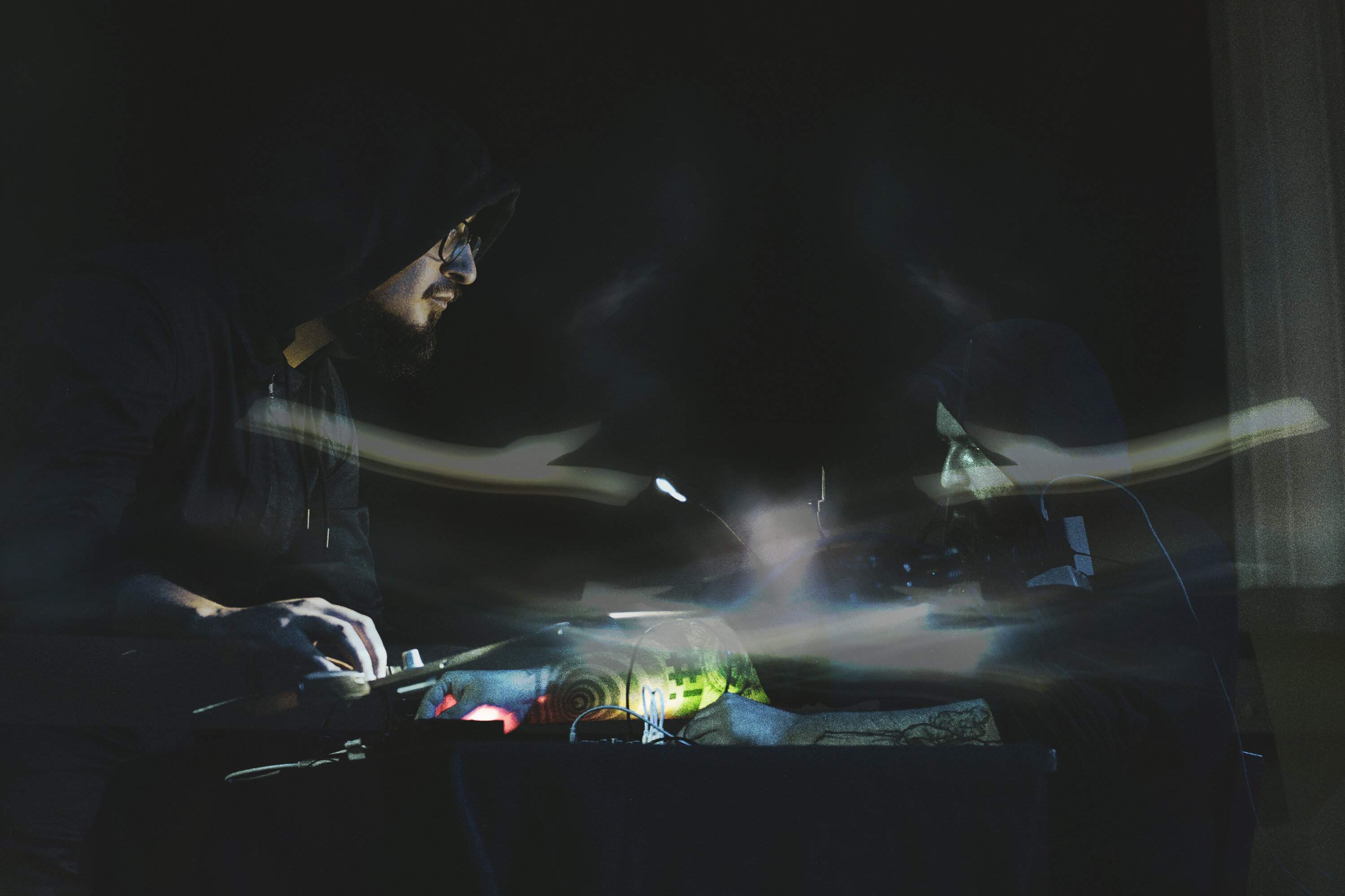 Jerome Faria performing at Nariz Entupido, 2021